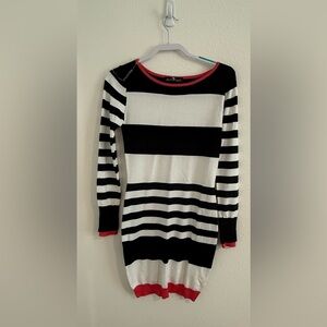 NWOT Women’s Derek Heart Dress size M